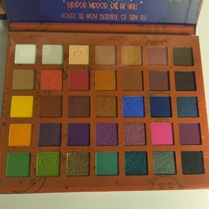 Beauty Creations Madame Ruby Fortune Teller Eyeshadow Palette Circus Theme